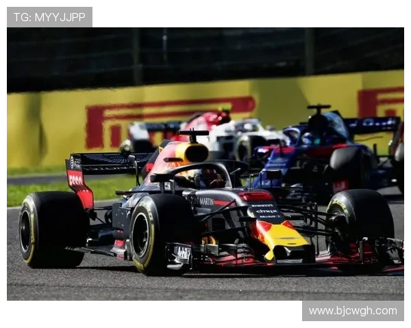 维斯塔潘领衔F1新赛季风云车队格局与规则变化引热议持续发酵